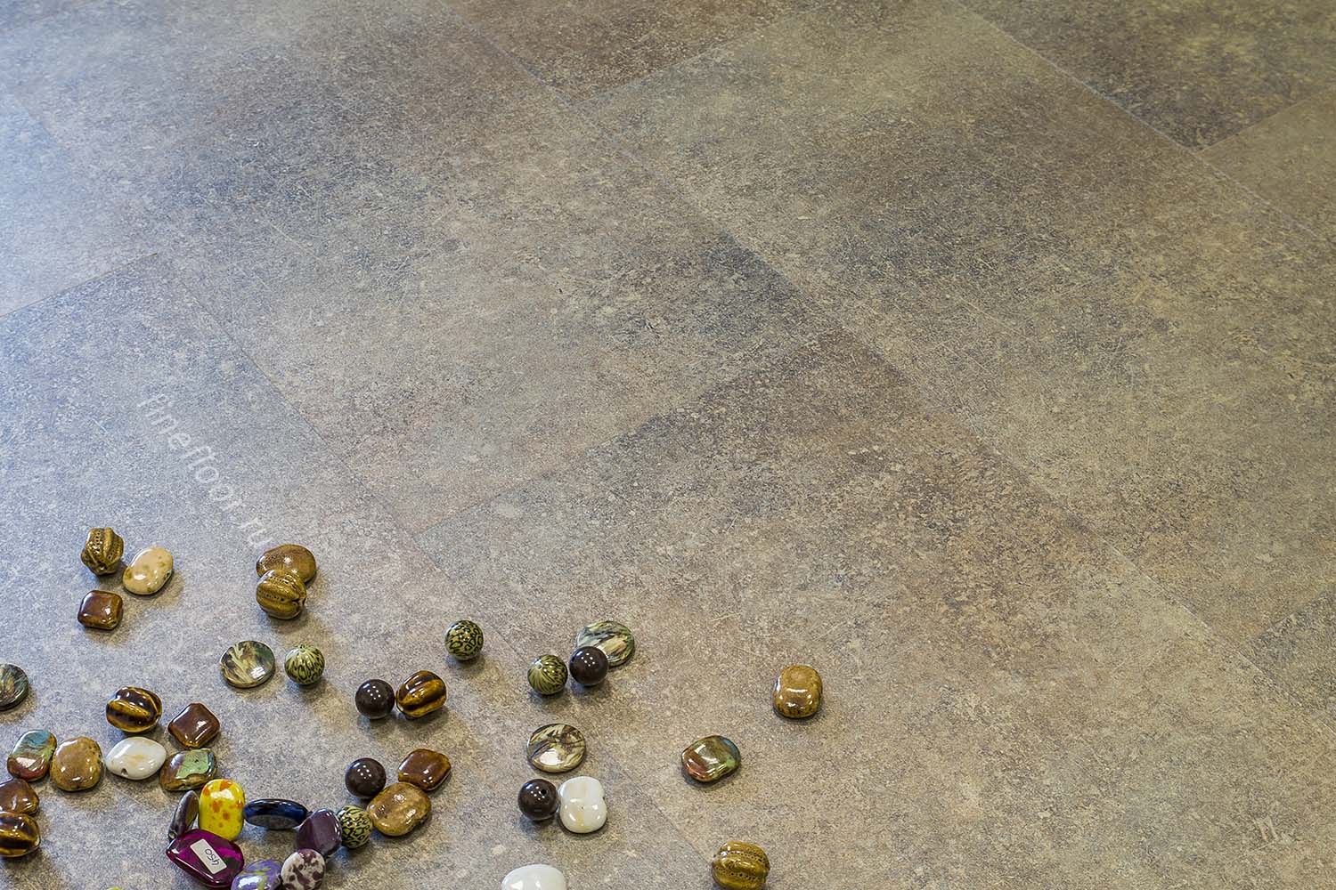 Кварцвиниловая плитка FineFloor замковая Stone Шато Де Фуа FF-1558 655×324×4,5 фото в интерьере Кварцвиниловая плитка FineFloor замковая Stone Шато Де Фуа FF-1558 655×324×4,5 фото в интерьере